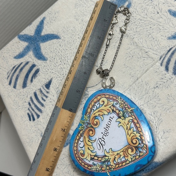 Brighton Heart Slide Charm Bracelet with Horseshoe Good Luck, 2 Spacers & Tin - Picture 10 of 11